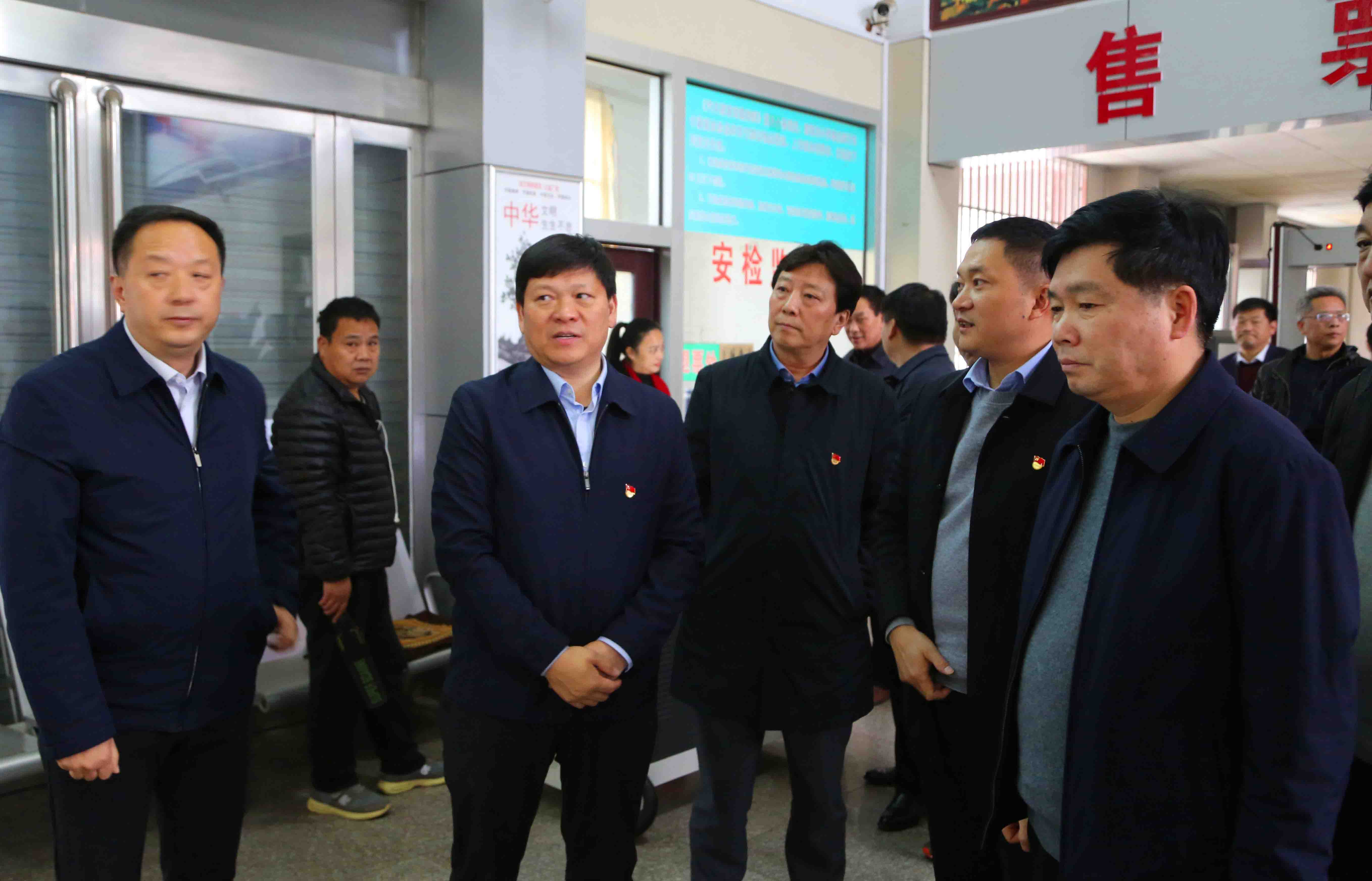 许红兵对民生工程等工作进行调研