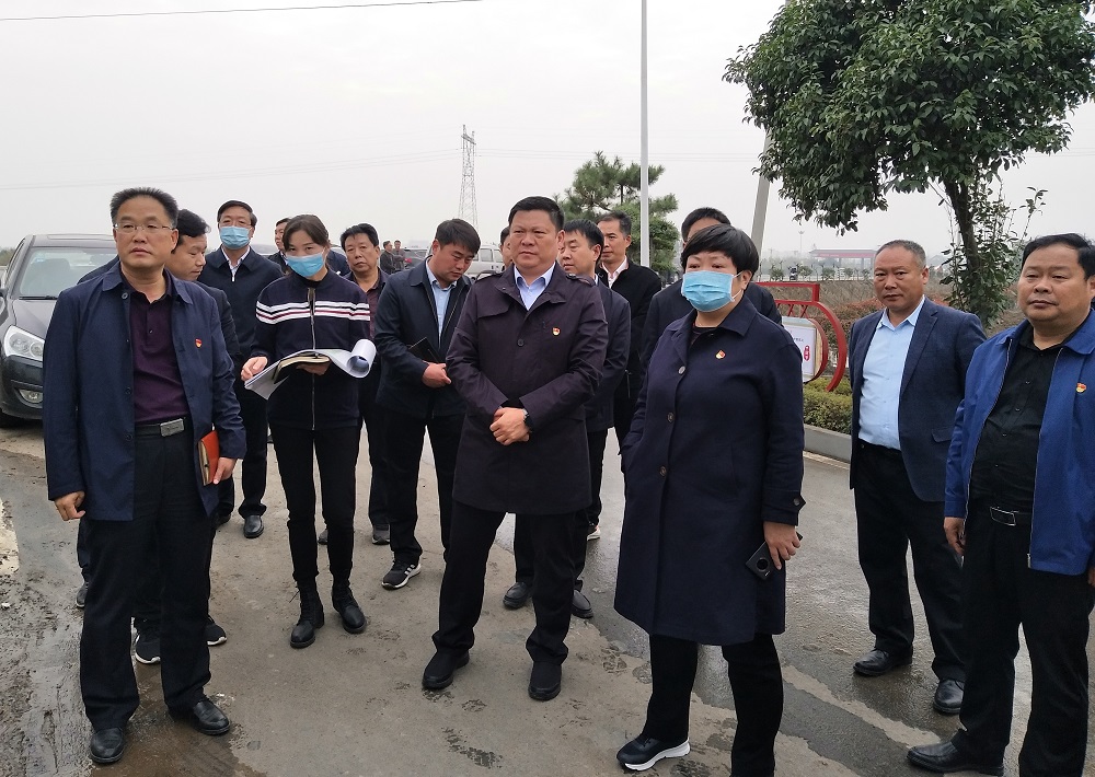 许红兵在调研项目建设工作时强调 抓住机遇 加大干劲