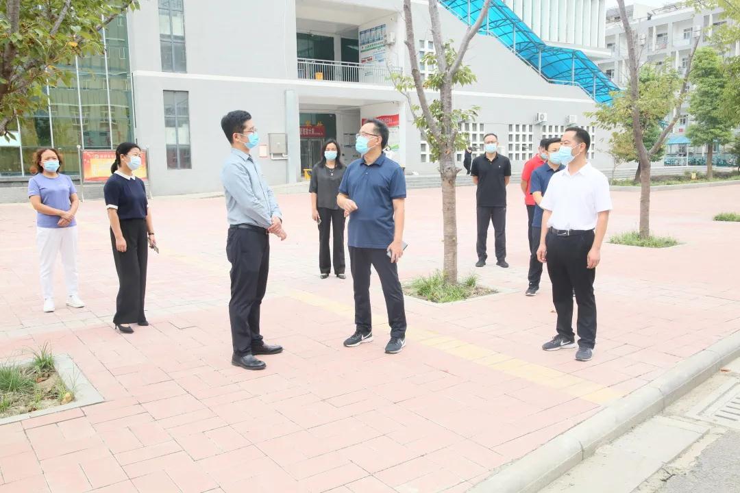 王浩督导检查宝丰县高中开学准备工作