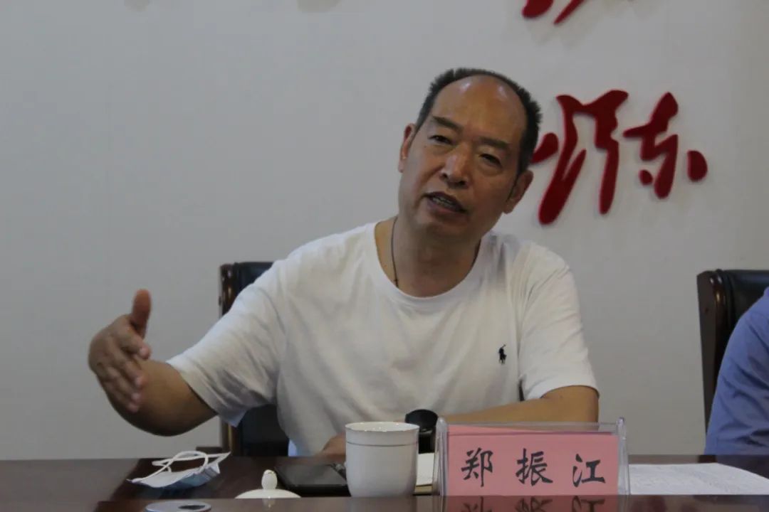 窨井盖专项整治工作开展情况,副县长陈国辉及住建局相关负责人陪同