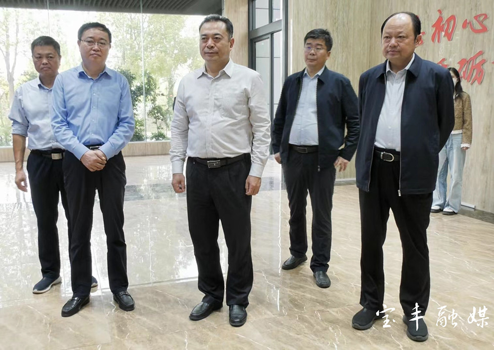 张锐调研我县科技创新工作